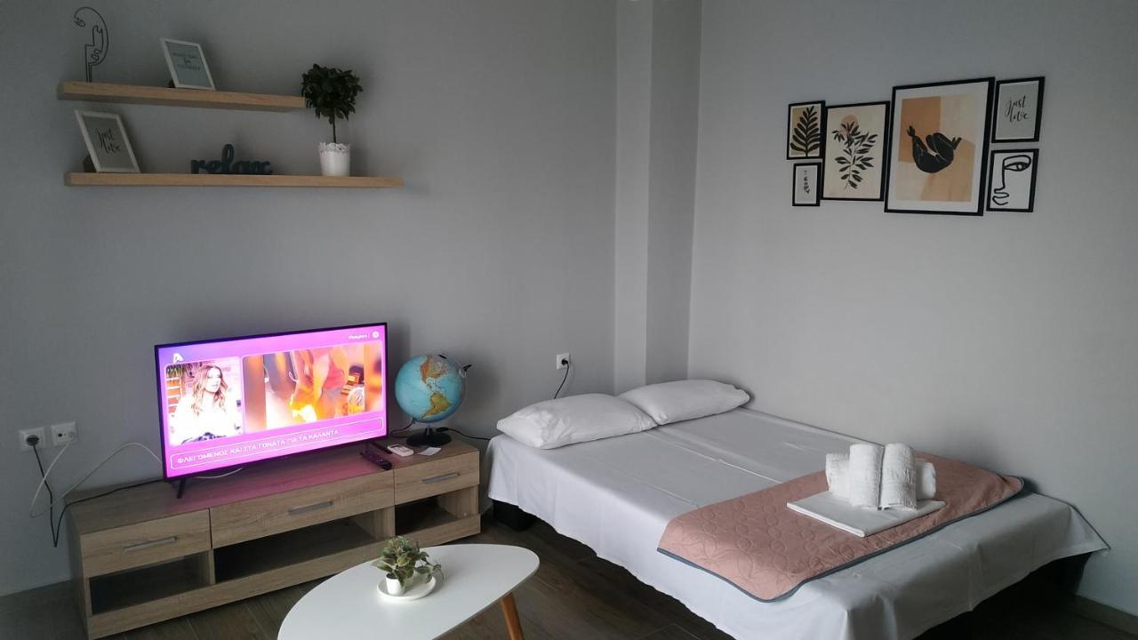 Sea Of Memories Apartment Nea Peramos  Exterior photo